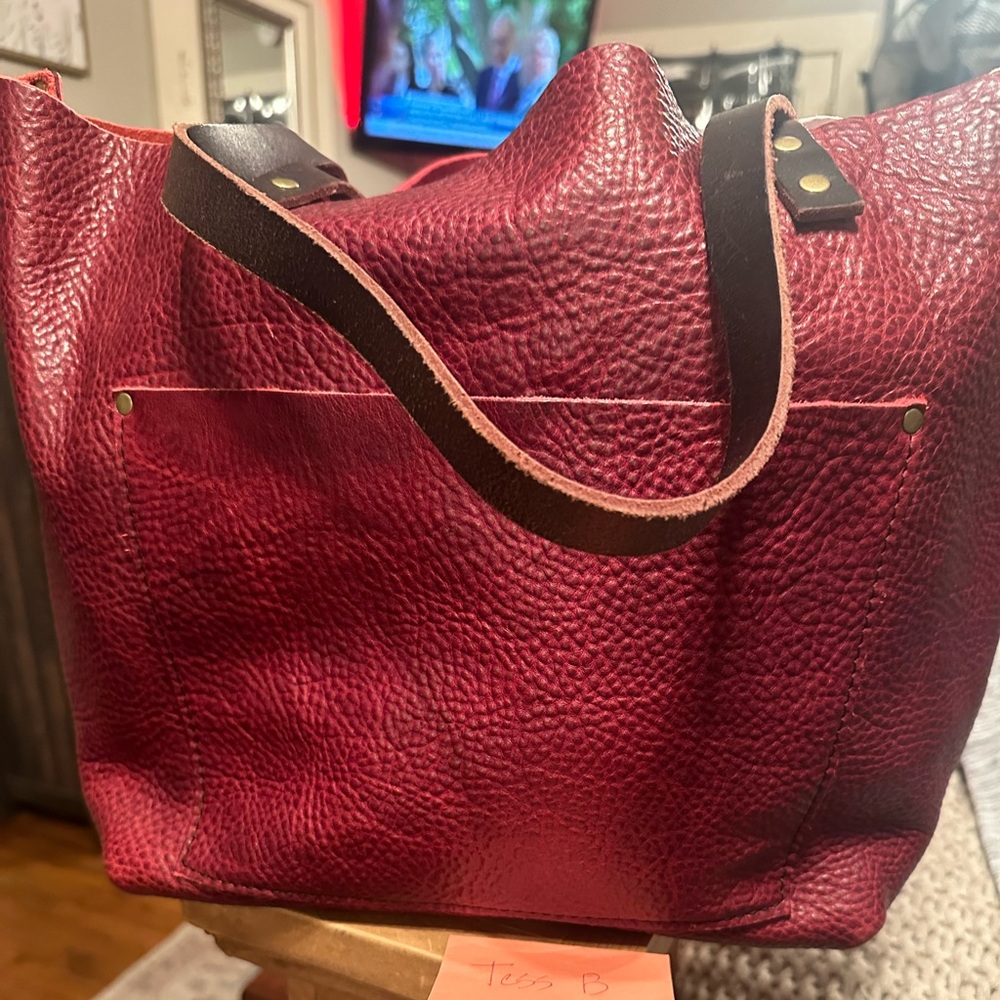 Portland leather goods Sangria